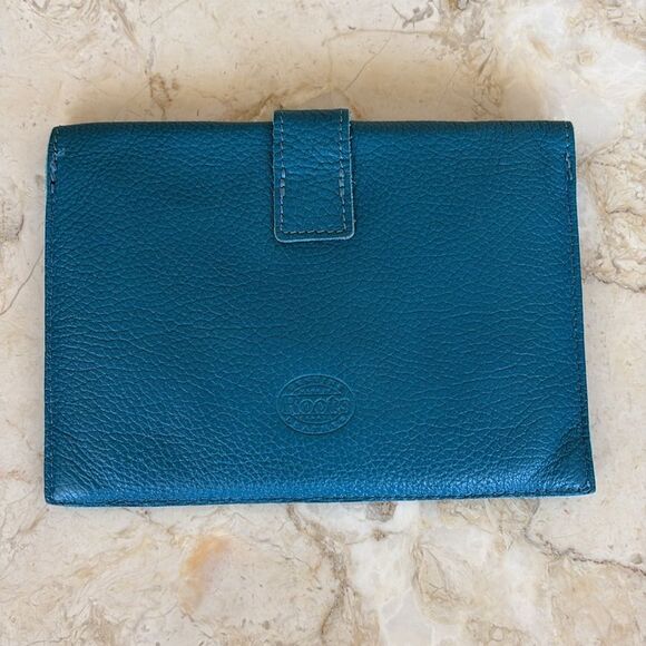 Roots for Kobo Leather Tablet Case - Picture 2 of 6